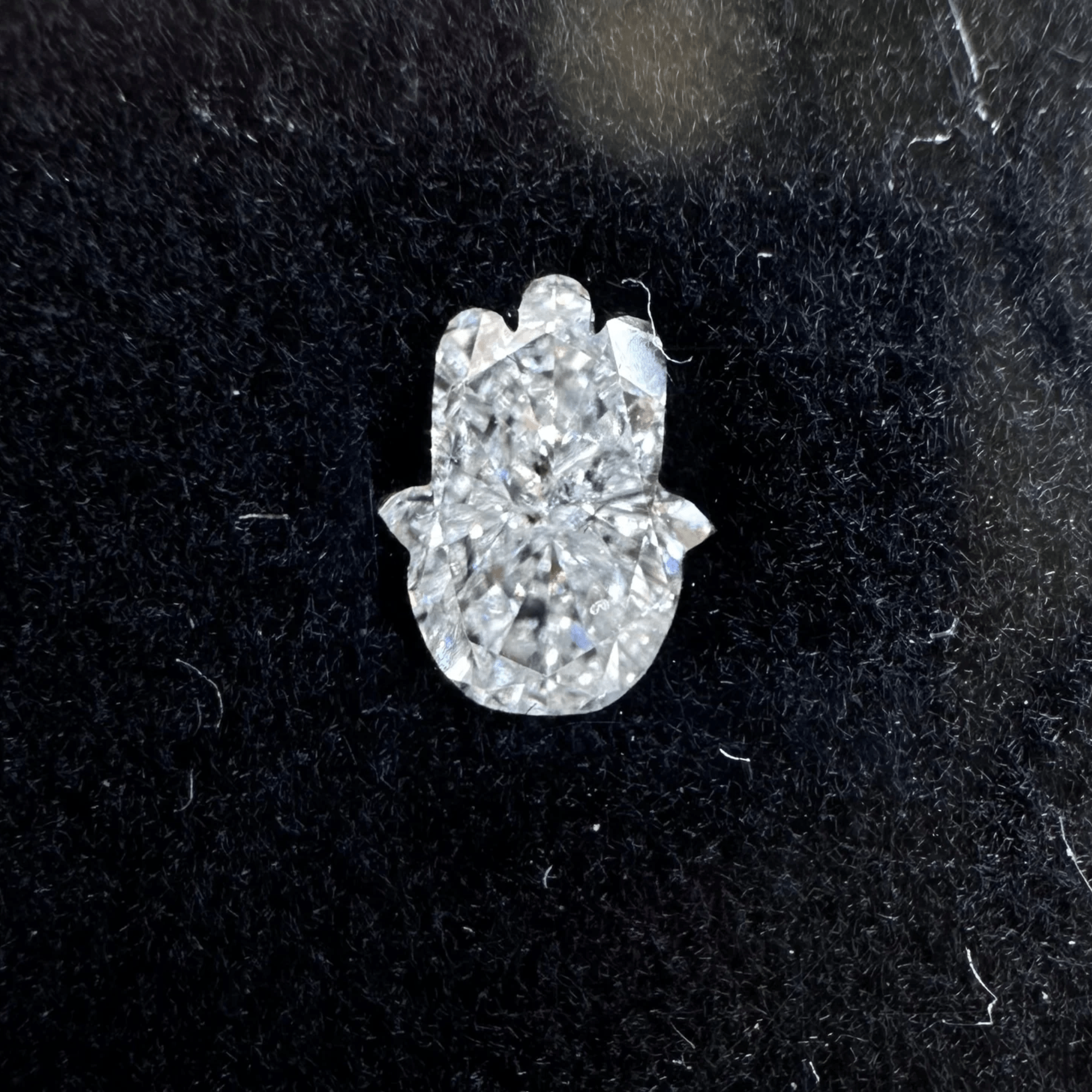 Hamsa Hand Shaped Diamond - Nolita