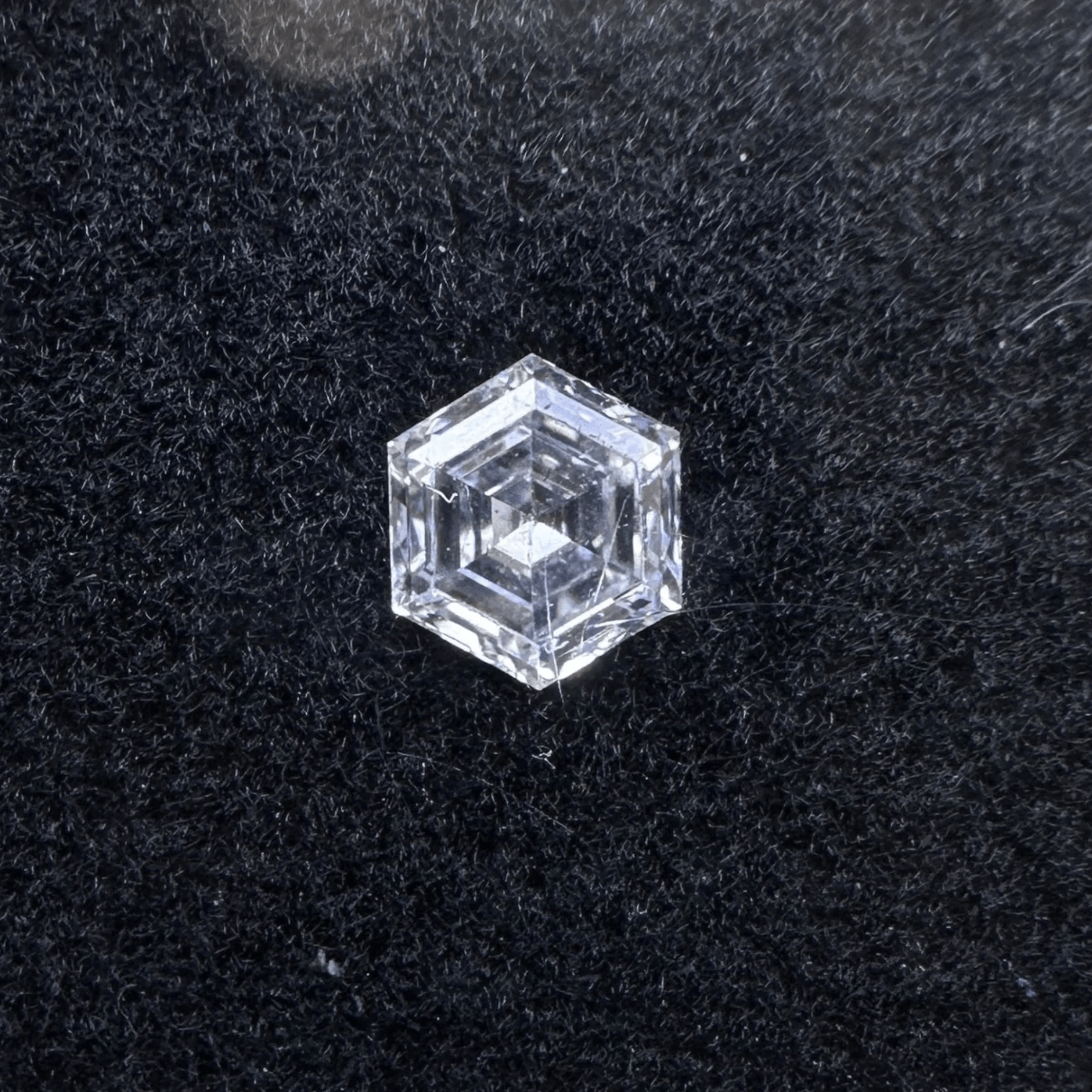 Hexagon Shaped Diamond - Nolita