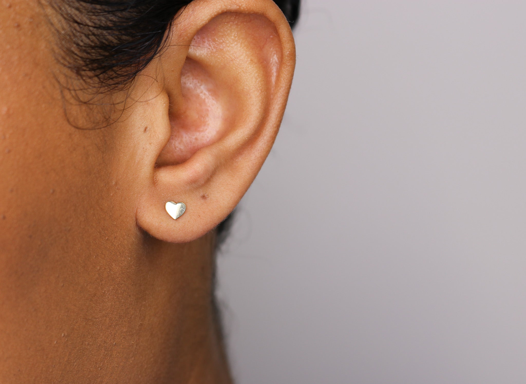 14K Gold Heart Studs - Nolita