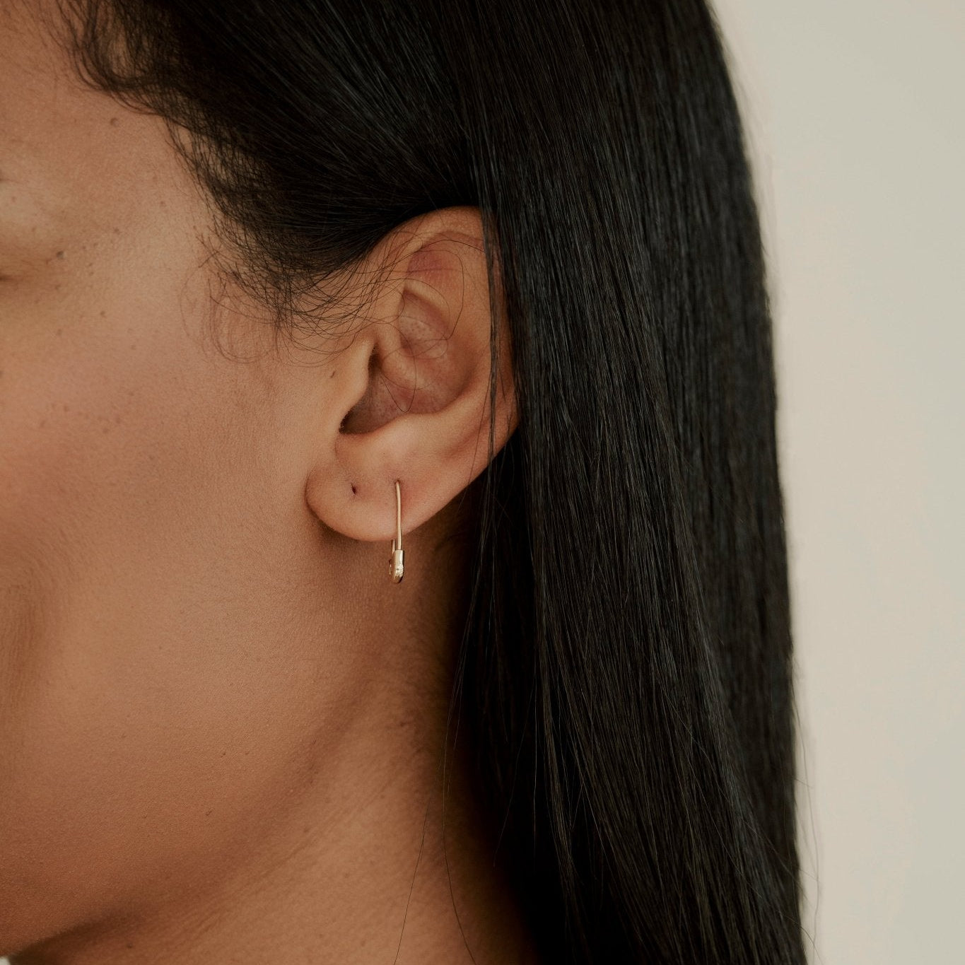 14K Gold Safety Pin Earring 3/4''Inch - Nolita