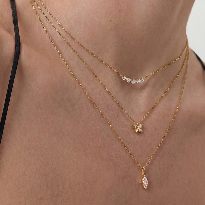 14K Aria Lab Diamond Curved Bar Necklace - Nolita