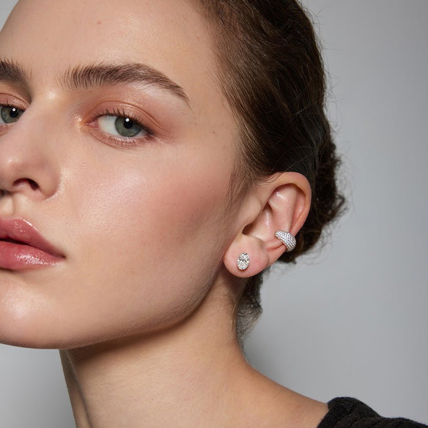 14K Aura Invisible Oval Lab Diamond Flat Back Stud - Nolita