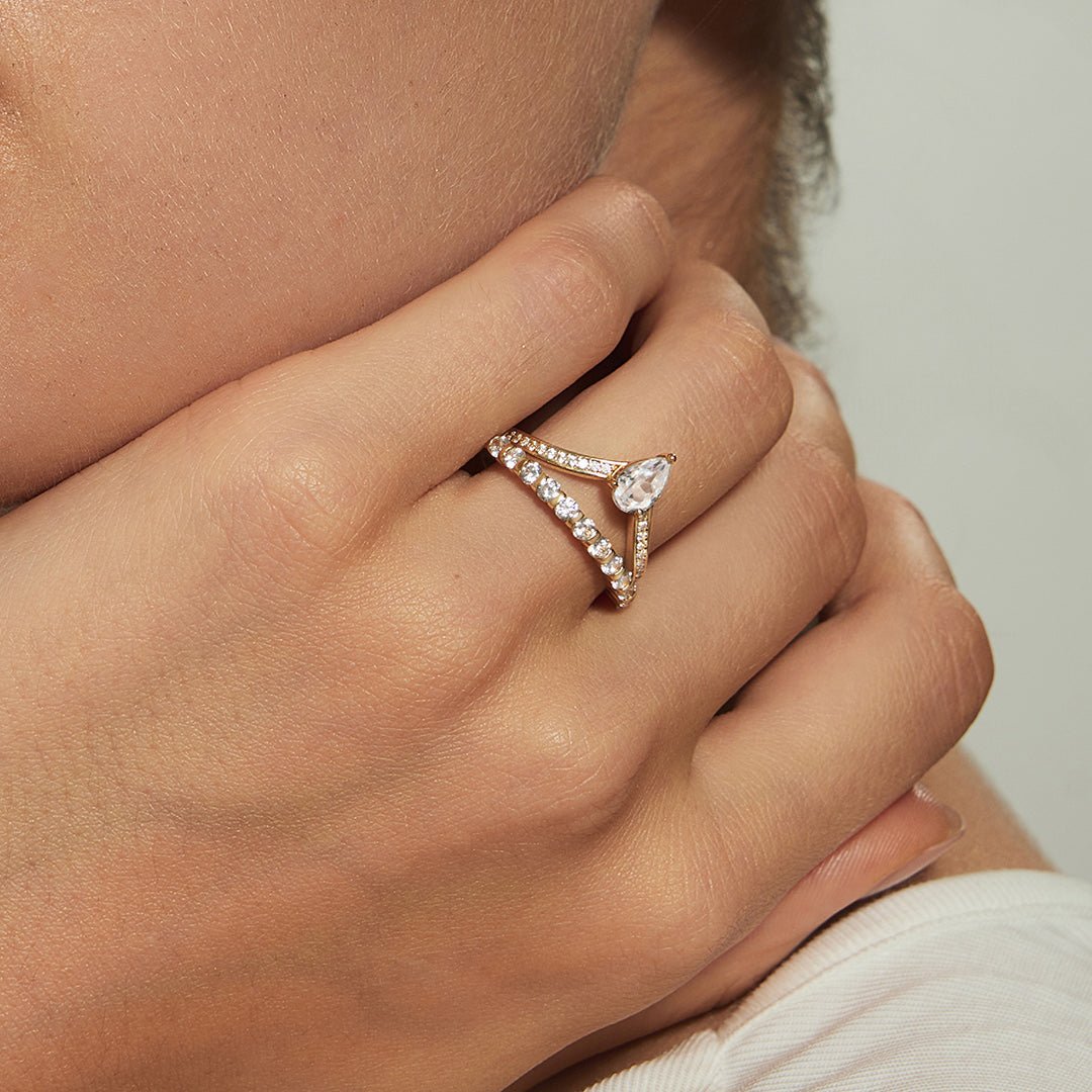 14K Aurelle Pear Lab Diamond Chevron Ring - Nolita