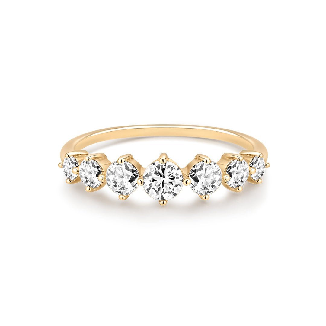 14K Étoile Graduated Lab Diamond Seven Stone Ring - Nolita