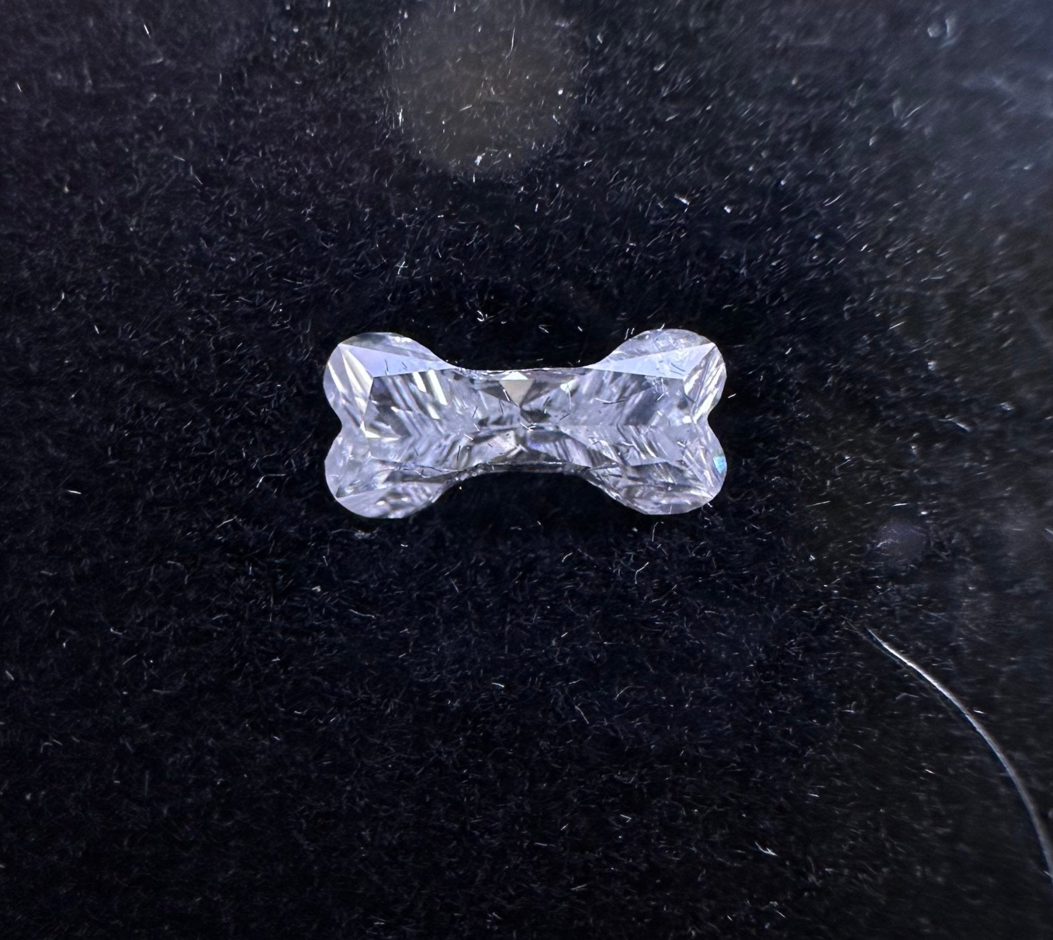 Dog Bone Shaped Diamond - Nolita