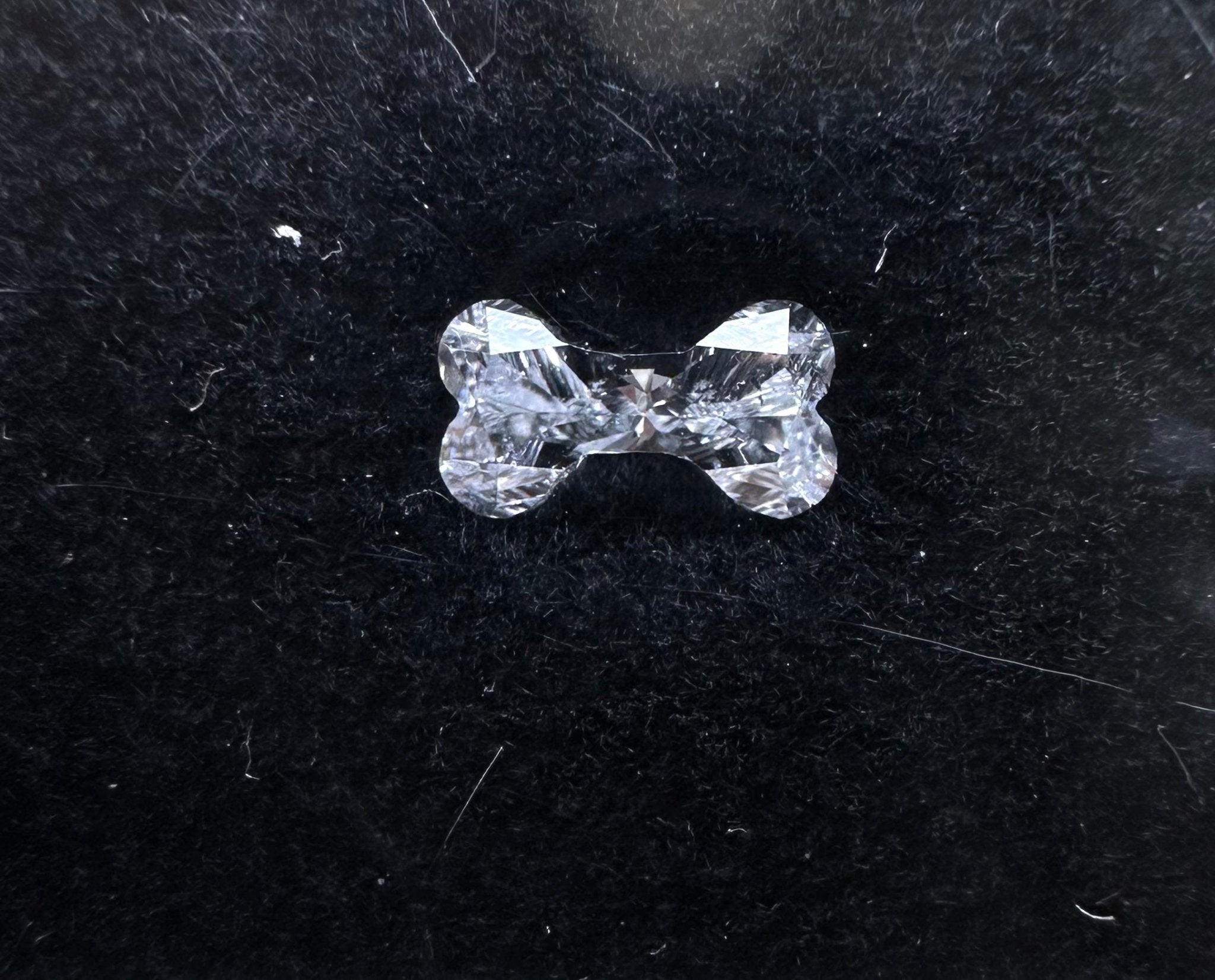 Dog Bone Shaped Diamond - Nolita