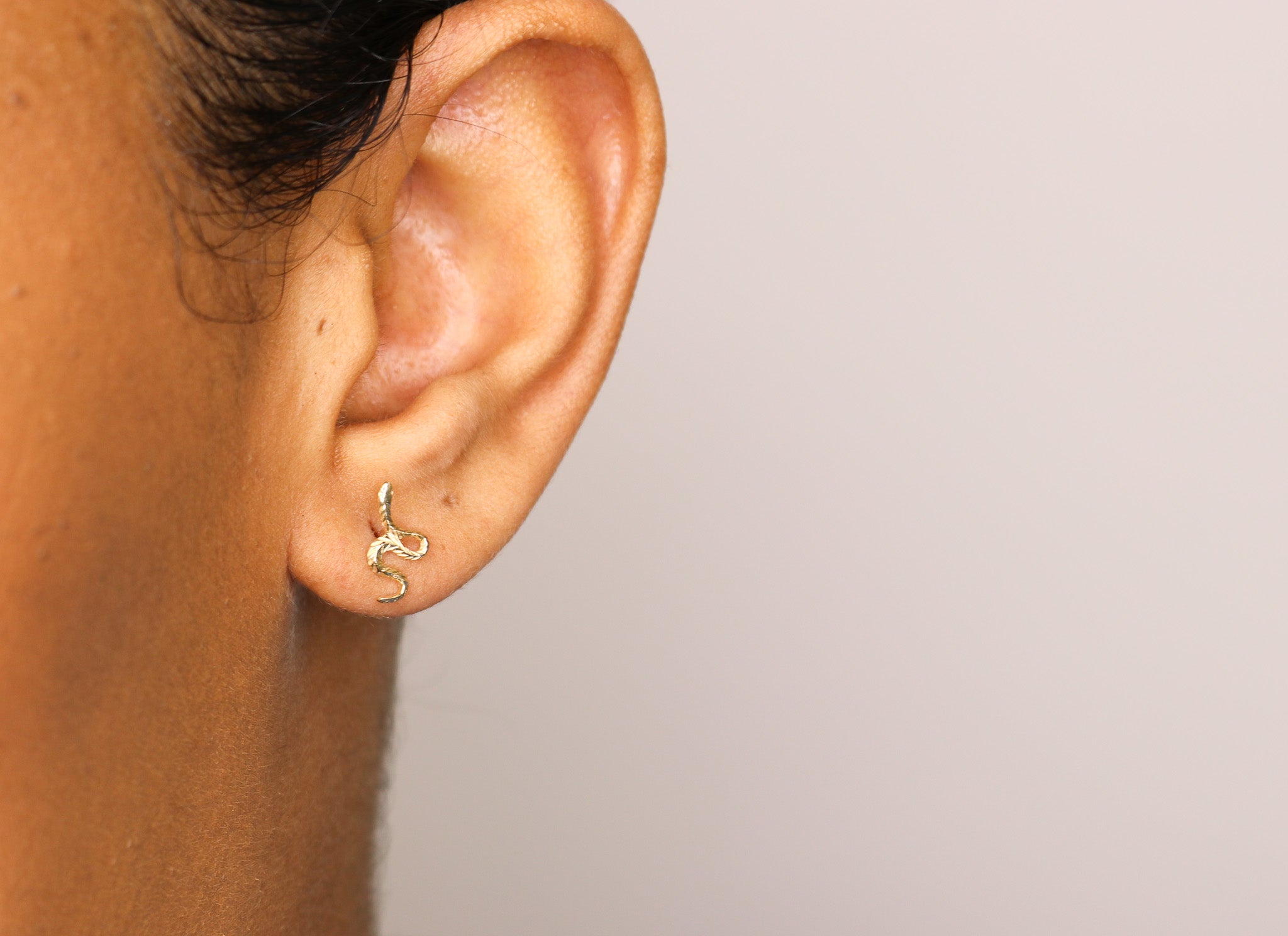 14K Snake Studs - Nolita