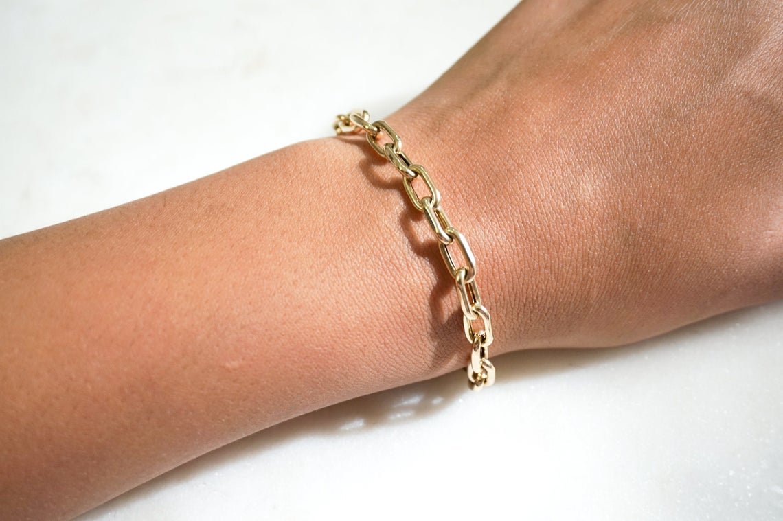 14K Thick Oval Link Solid Gold Italian Chain Bracelet - Nolita